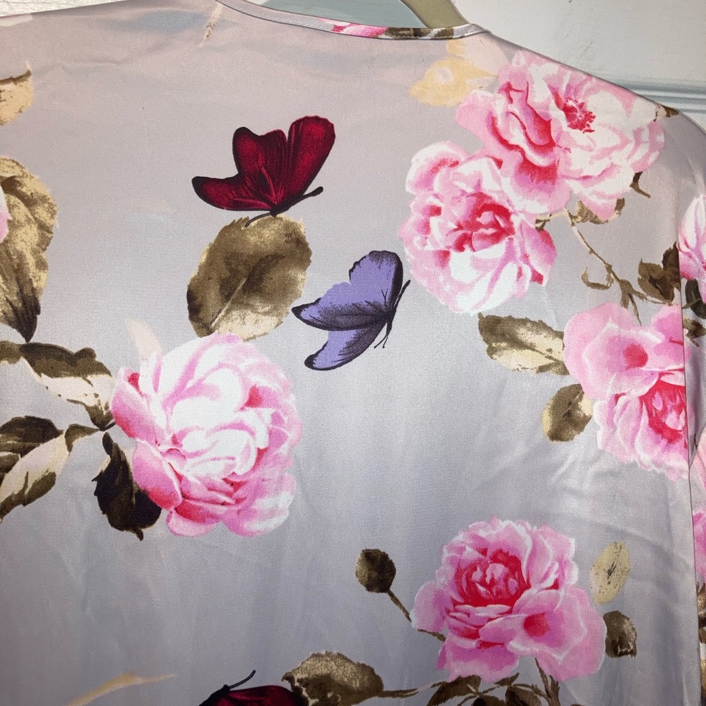 Victoria Secret NEW M/L floral satin fringe trim kimono - Picture 4 of 6